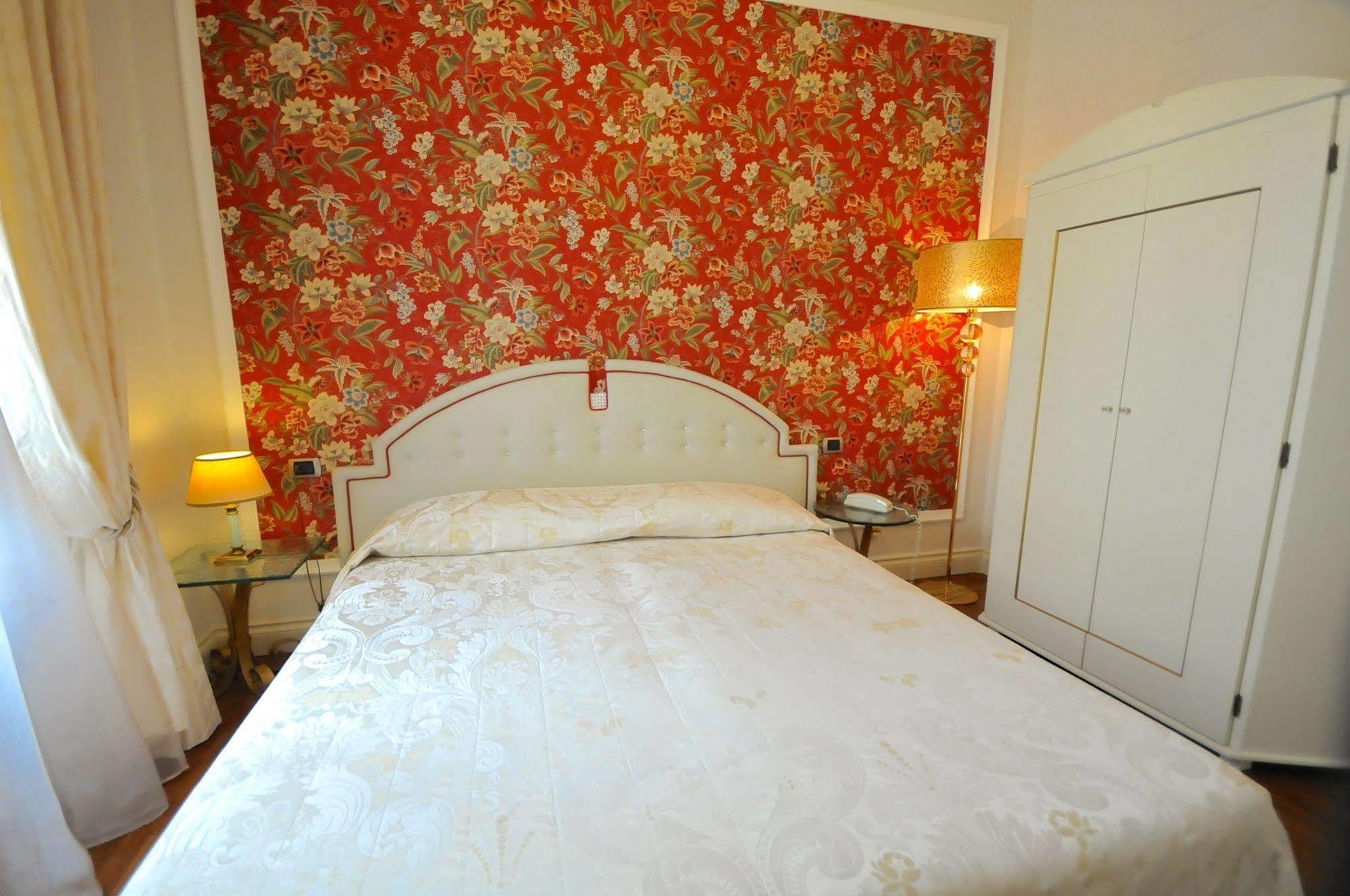 C-Hotels De Rose Palace Firenze Eksteriør billede
