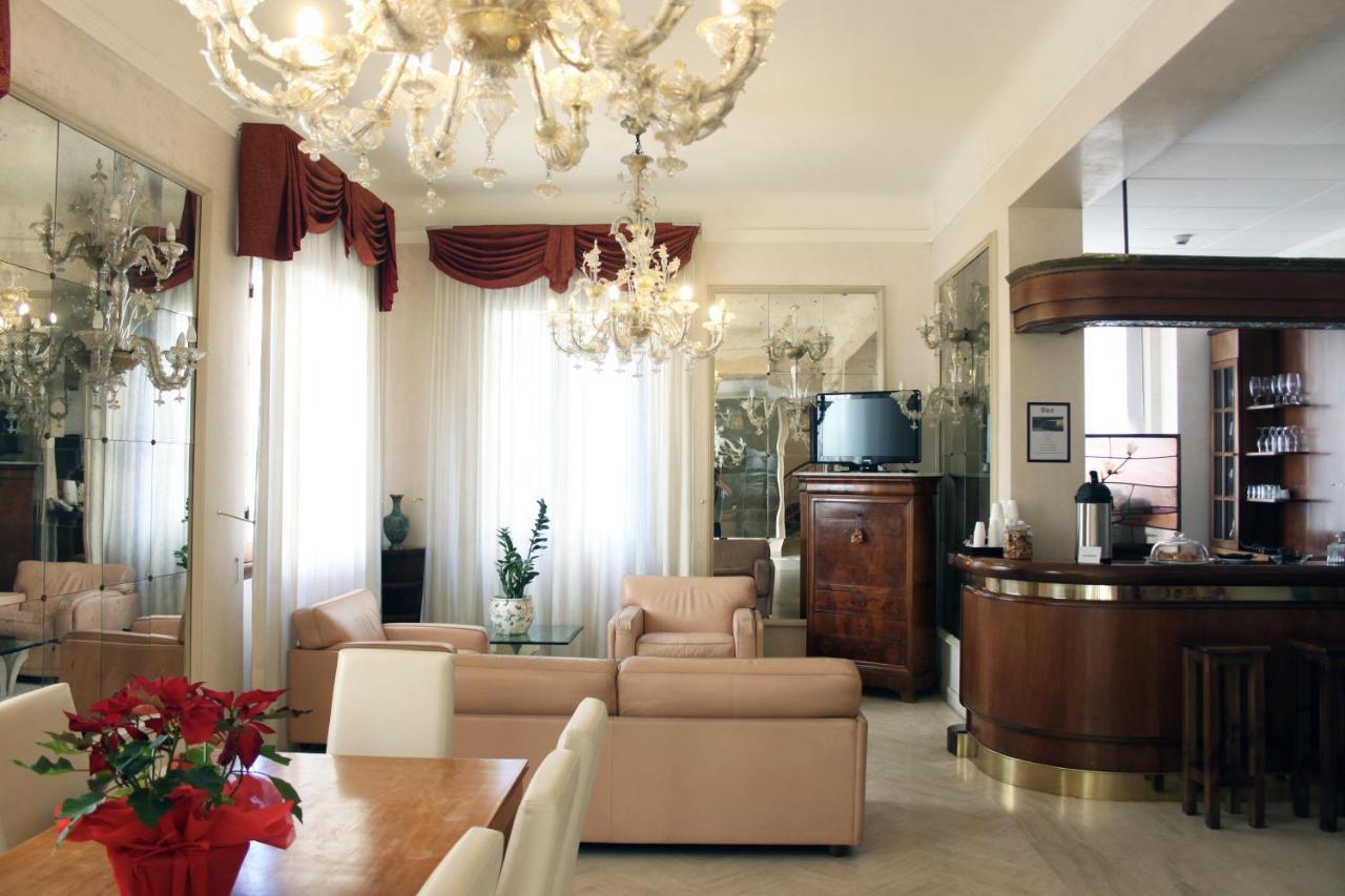 C-Hotels De Rose Palace Firenze Eksteriør billede