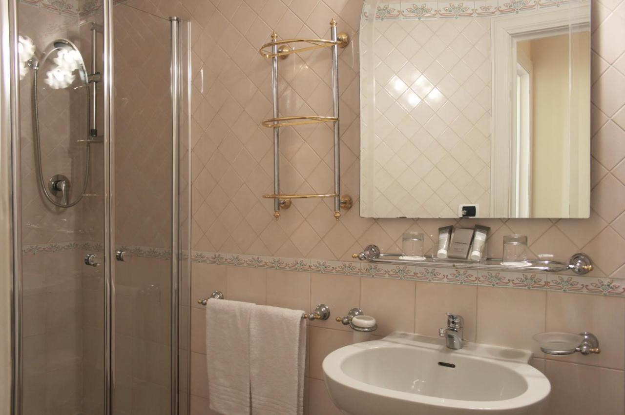 C-Hotels De Rose Palace Firenze Eksteriør billede