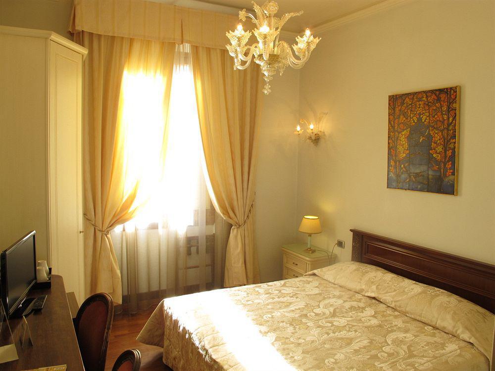 C-Hotels De Rose Palace Firenze Eksteriør billede